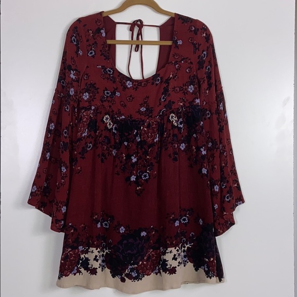 Free People Dresses & Skirts - Free People I Floral Mini Dress W/ Bell Sleeves M